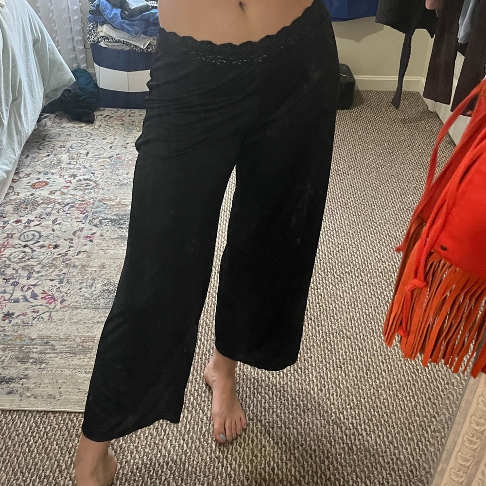 Natori Cropped Soft Elastic Waist Black Lounge Pant size S